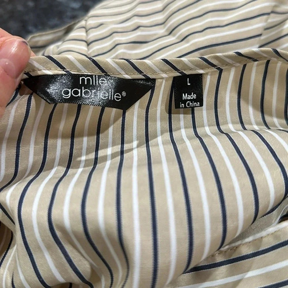 Mile Gabrielle Long Sleeve Dress - Picture 6 of 11